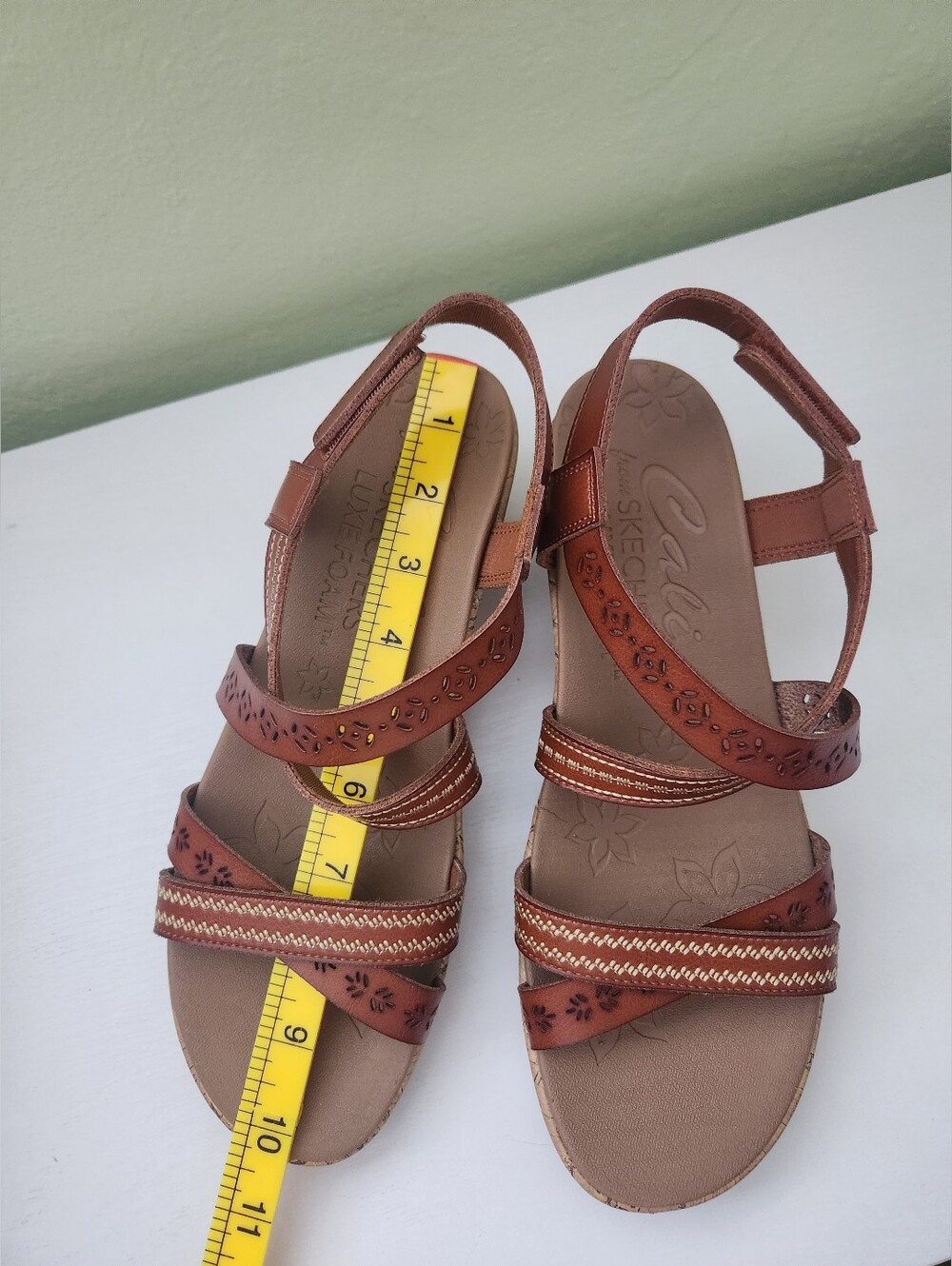 Skechers Beverlee Delicate Glow Brown Wedge Sandals Women's 10 - Picture 6 of 8